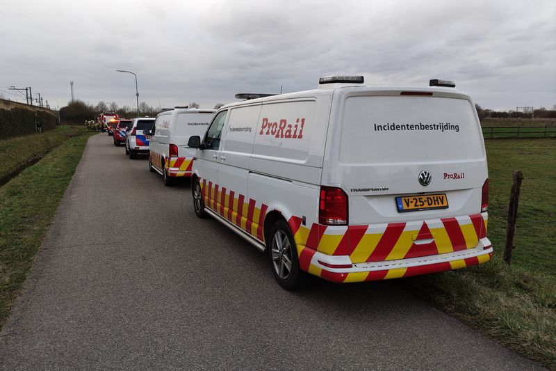 Goederentrein met rookontwikkeling strandt in tunnel te Zevenaar